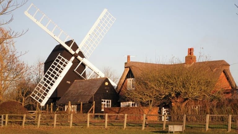 Famous architect backs efforts to save UK's oldest windmill